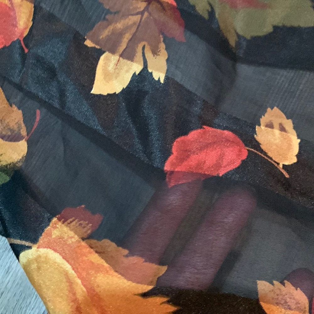 Beautiful Fall Scarf - Picture 4 of 5